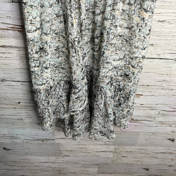 Bcbgeneration dress mini white ruffle gray size small Bcbg - Picture 2 of 7